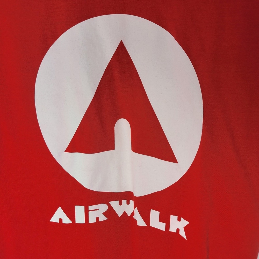 Airwalk Mens Graphic T-Shirt Red Large Short Sleeve Skate Logo Tee Cotton Blend - Picture 2 of 7